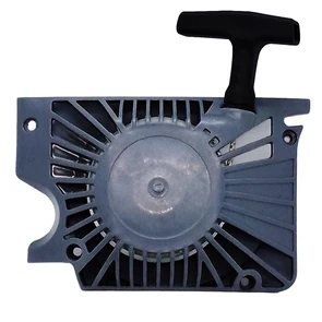 {{photo.Alt || photo.Description || 'Стартер в сборе бензопилы Oasis GS-5218 (R) , GS-5618 (R)'}}