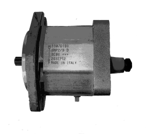 {{photo.Alt || photo.Description || 'Трансмиссионный насос двухвальцового катка Masalta MDR65'}}